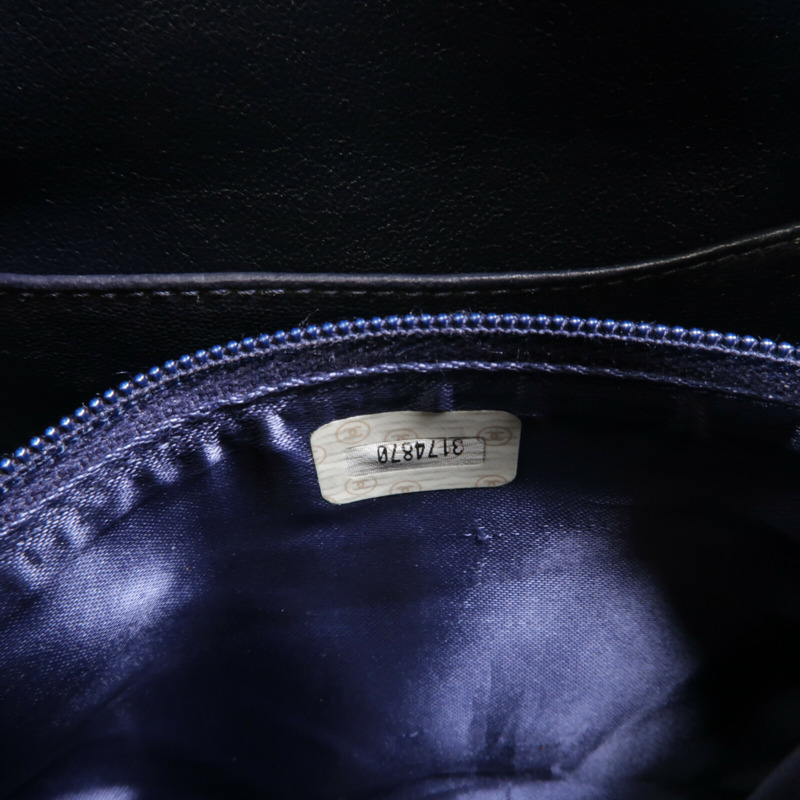 CHANEL 牛皮皮革Vintage Camera Bag鏈帶肩背袋-7