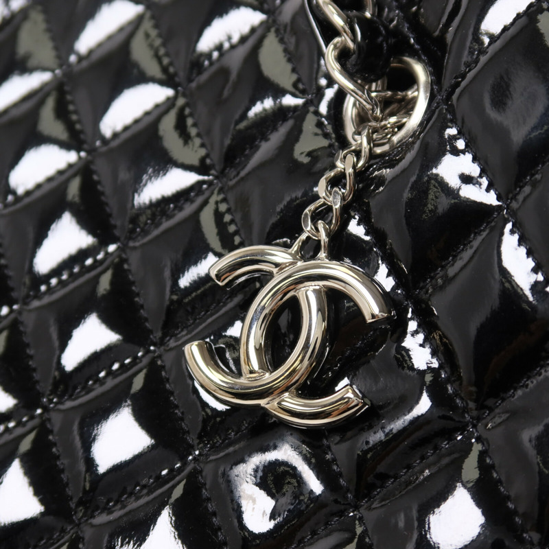 CHANEL 漆皮皮革Chain Shoulder鏈帶肩背袋-10