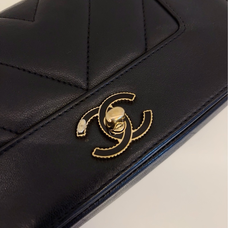 💎Chanel香奈兒|黑金 牛皮 琺瑯扣 雙C 雙蓋 口蓋包|98新-9