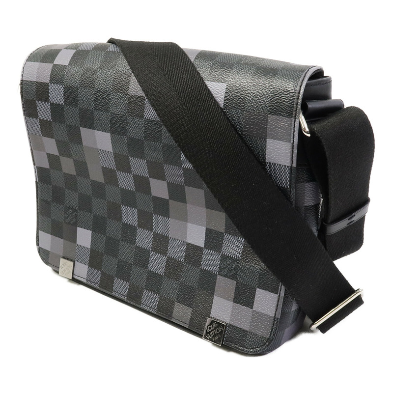LOUIS VUITTON Damier Graphite Pixel District PM肩背袋-1
