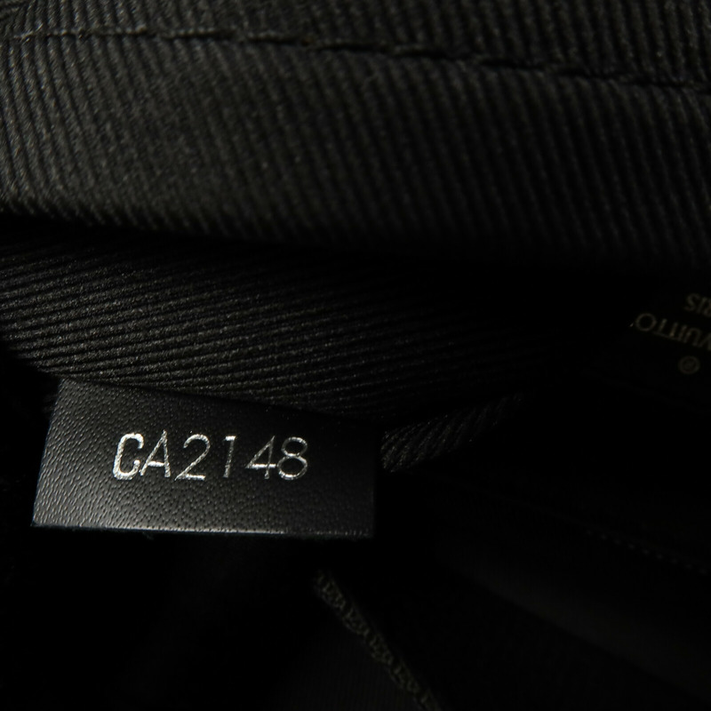 LOUIS VUITTON Damier Graphite Pixel District PM肩背袋-6