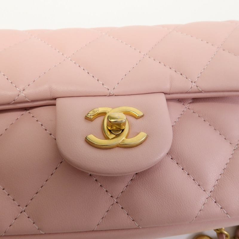 CHANEL 羊皮皮革Heart Chain Flap Bag鏈帶肩背袋-8