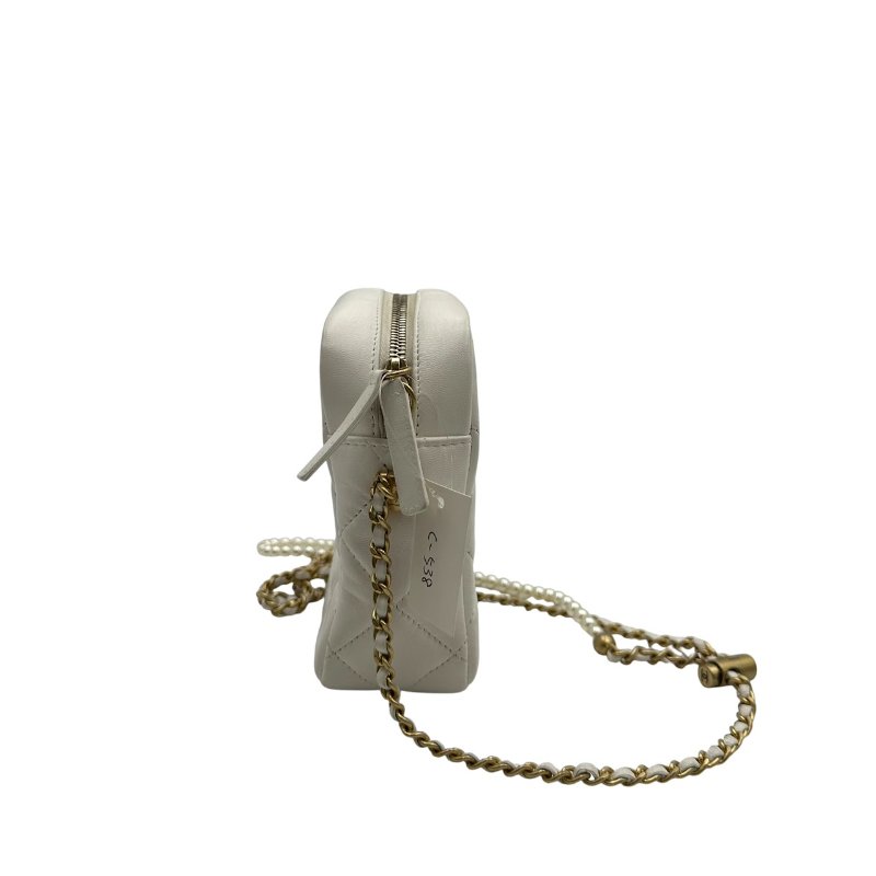 【美收精品】CHANEL 白色金扣菱格相機肩背包 C-538【隔月月中將轉賣至日本 上架期限30天】-3
