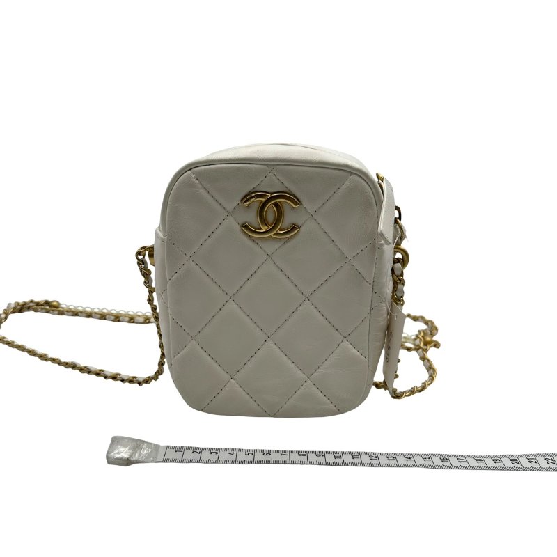 【美收精品】CHANEL 白色金扣菱格相機肩背包 C-538【隔月月中將轉賣至日本 上架期限30天】-11