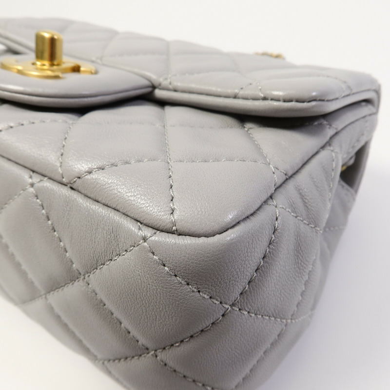 CHANEL 羊皮皮革Classic 17 Goldball鏈帶肩背袋-12