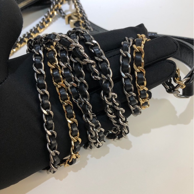 CHANEL｜鱷魚紋壓紋 流浪包-3