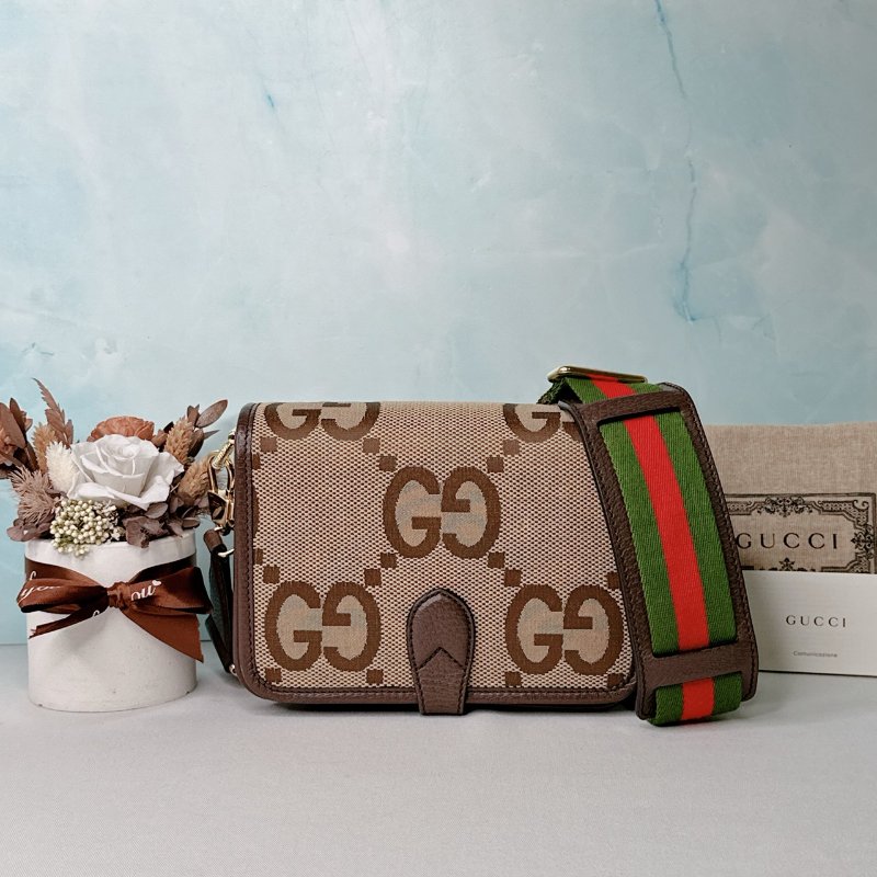 GUCCI Jumbo GG風琴包-0