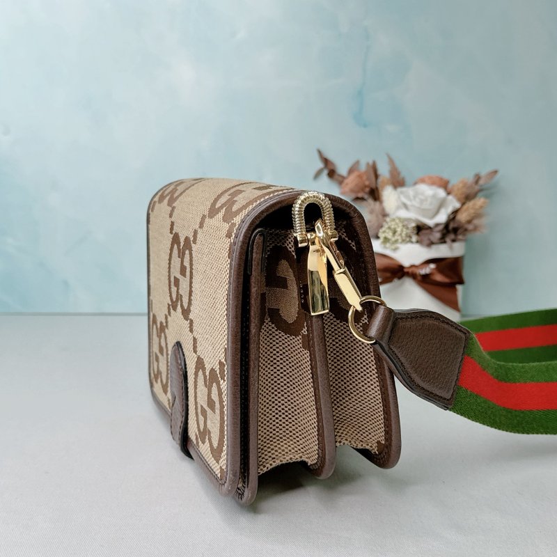 GUCCI Jumbo GG風琴包-2