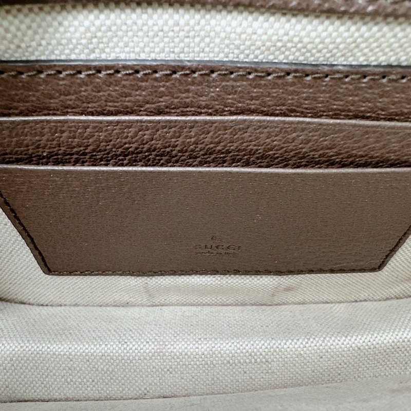 GUCCI Jumbo GG風琴包-7