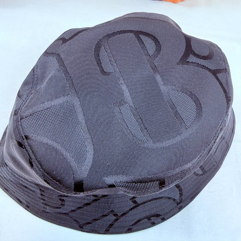 近新狀態良好 BURBERRY 漁夫帽 遮陽帽 男女適用-3