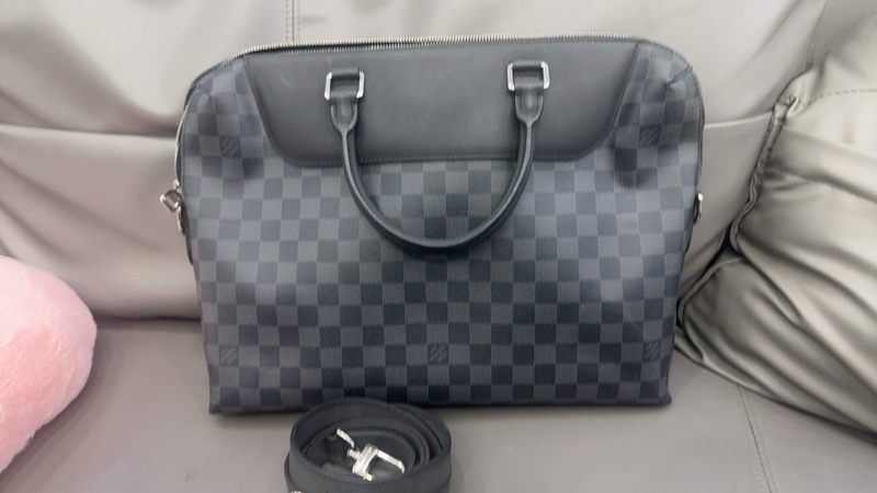 Louis Vuitton 路易威登 cmlv男士手提斜挎-1
