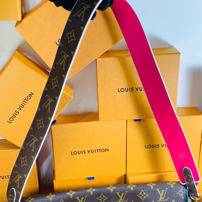 ‼️全台最甜 超美閒置 LV 路易威登 Louis Vuitton 老花桃紅雙面用寬背帶/肩帶-1