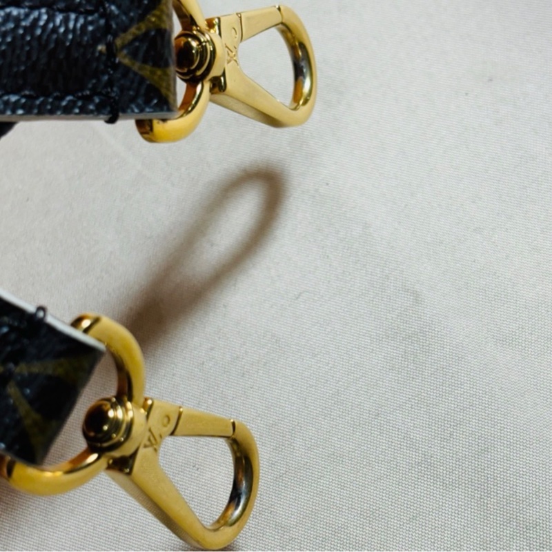 ‼️全台最甜 超美閒置 LV 路易威登 Louis Vuitton 老花桃紅雙面用寬背帶/肩帶-8