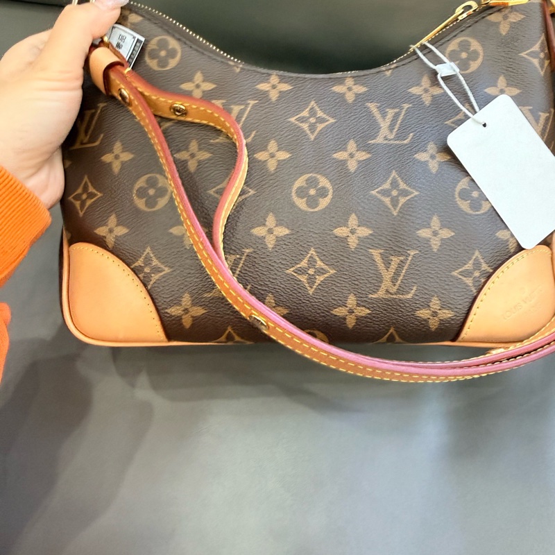 路易威登/Louis Vuitton Boulogne M45832 Monogram 塗層帆布 29 x 16 x 9.5-12