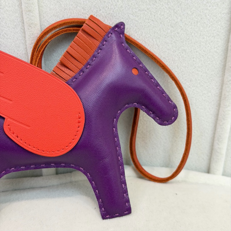 HERMES RODEO PEGASE MM 紫色飛馬皮革包包吊飾 X161-3