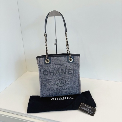 Chanel tote