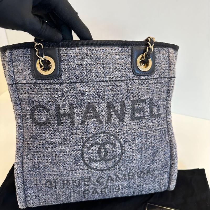 Chanel tote-1