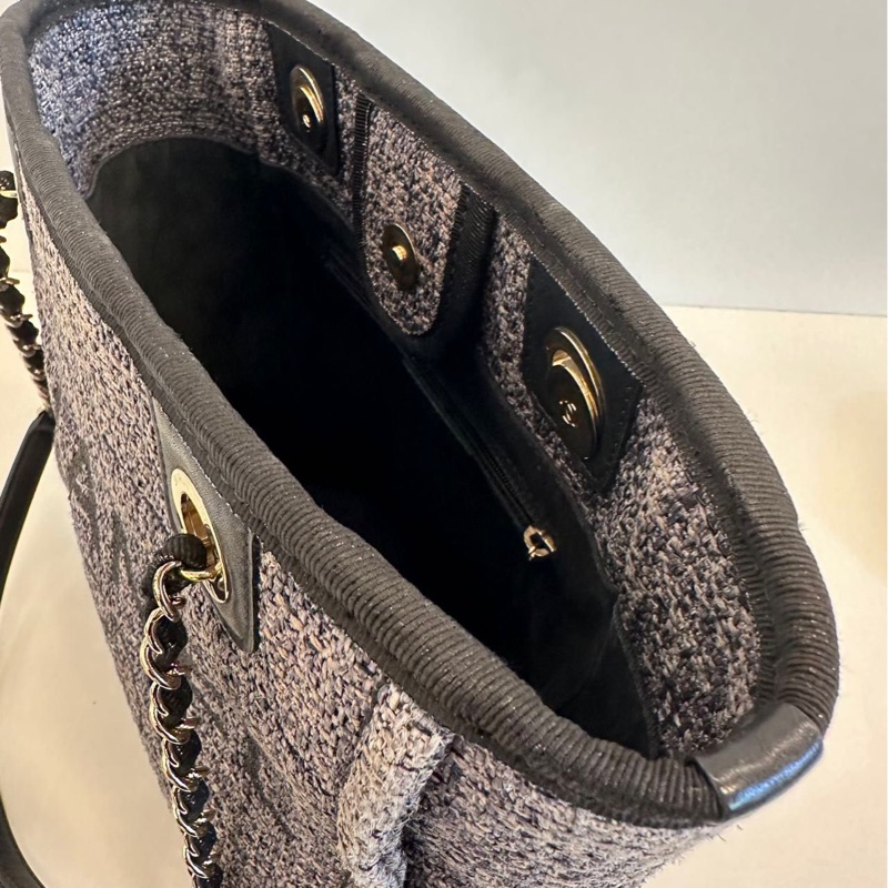Chanel tote-6