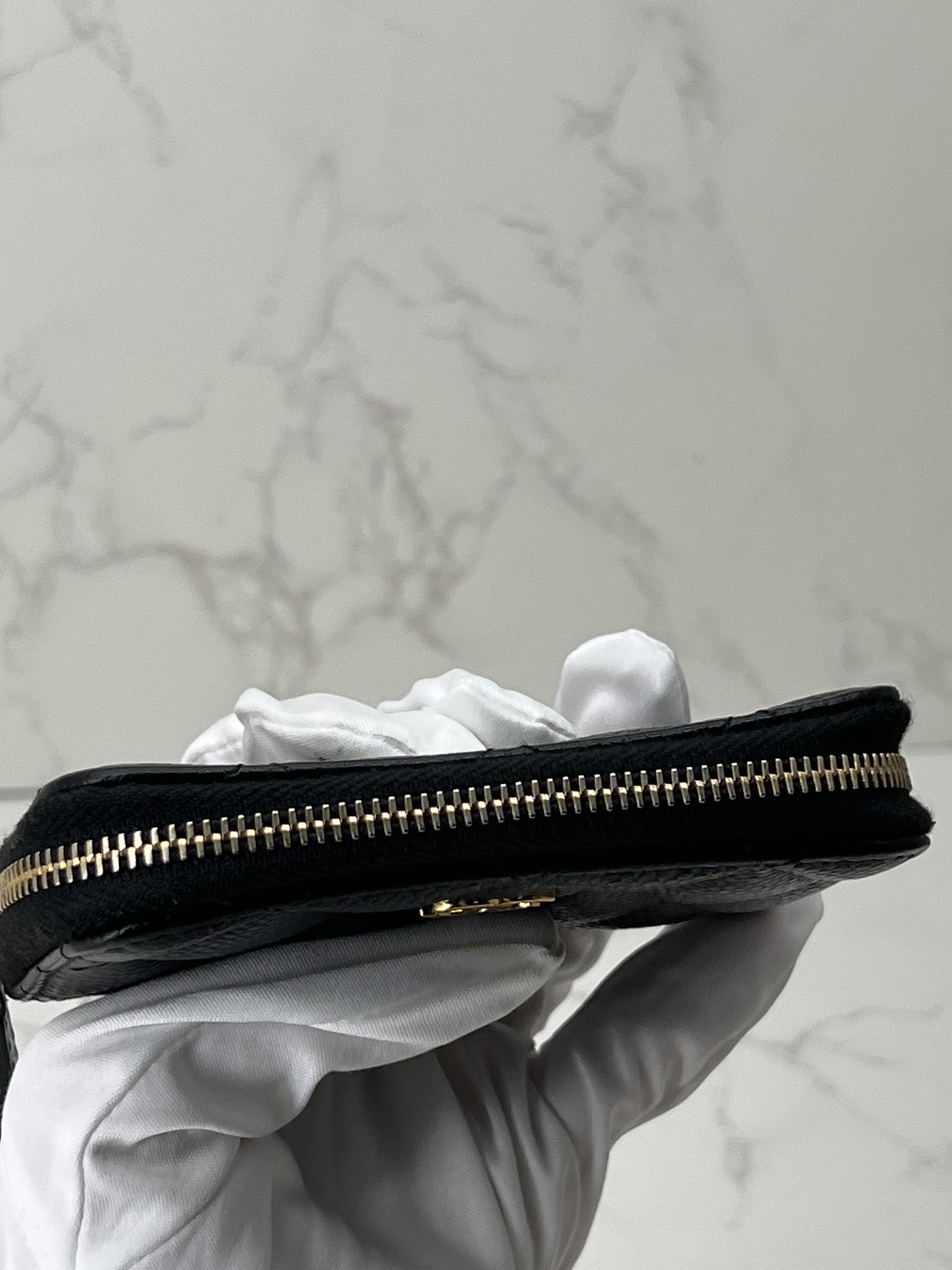 香緹國際精品 CHANEL 拉鍊 零錢包 (雷標款缺保卡) 1025-3