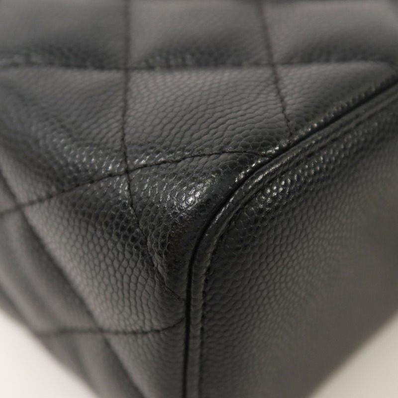 CHANEL 牛皮皮革Vanity Case鏈帶肩背袋-11