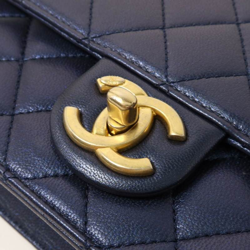 CHANEL 牛皮皮革Chain Shoulder鏈帶肩背袋-10