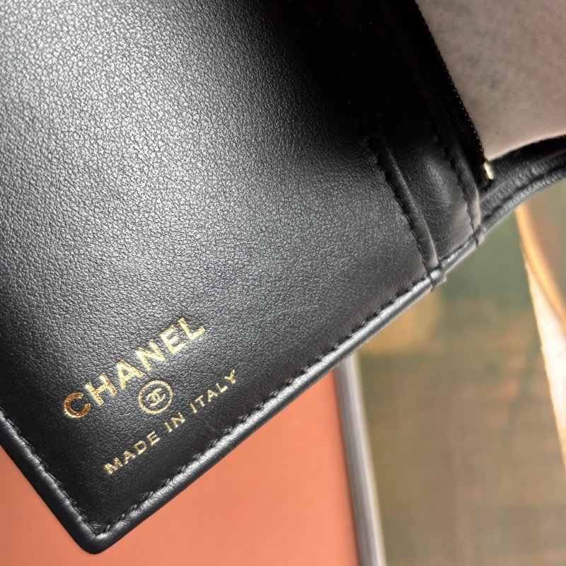 剛購入未使用 ::CHANEL:: 25P 黑色荔枝牛皮 雙折護照夾中型錢包 卡包-13