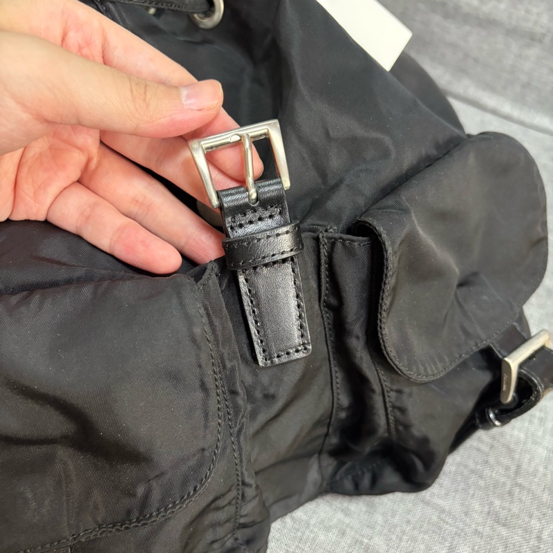 Prada 尼龍多用途 黑色雙肩包 背包-11