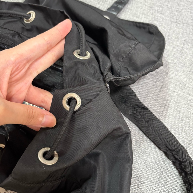 Prada 尼龍多用途 黑色雙肩包 背包-31