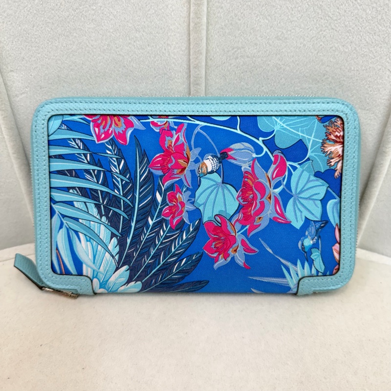 Hermes Flamingo Party Soie-Cool 藍色Epsom拼絲綢布長夾 XC501-1
