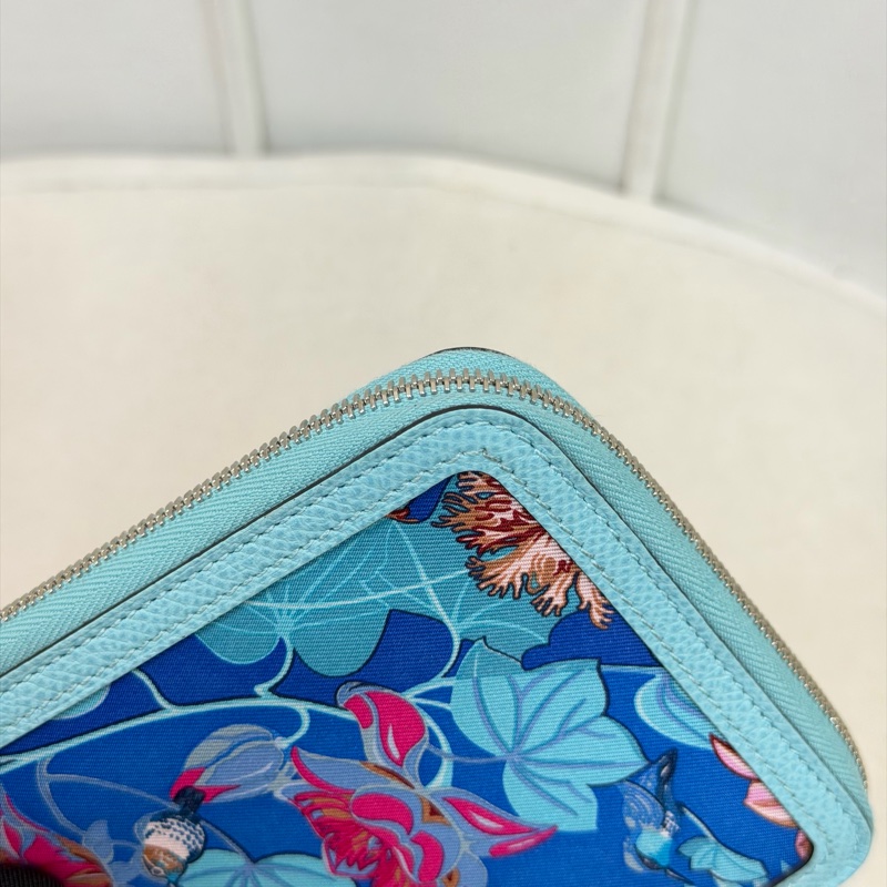 Hermes Flamingo Party Soie-Cool 藍色Epsom拼絲綢布長夾 XC501-16