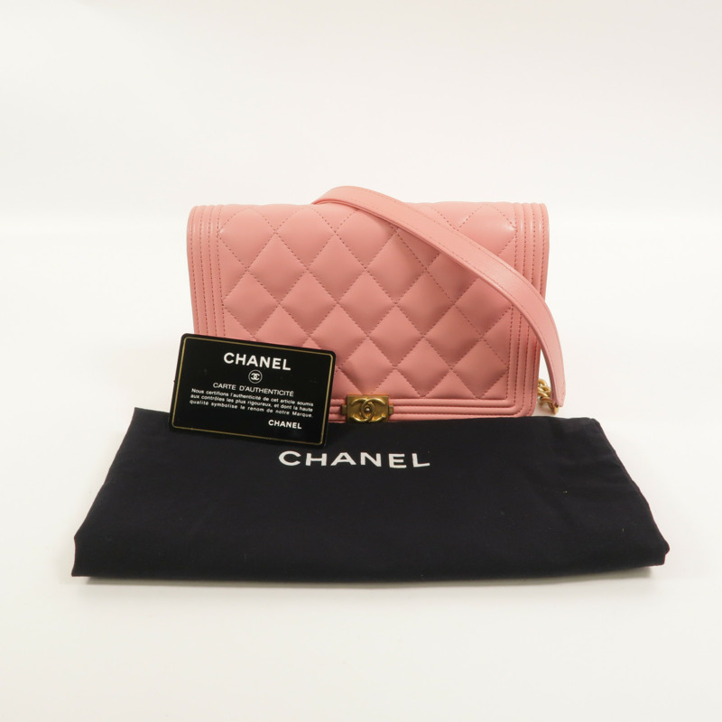 CHANEL 羊皮皮革Boy Wallet On Chain鏈帶肩背袋-10