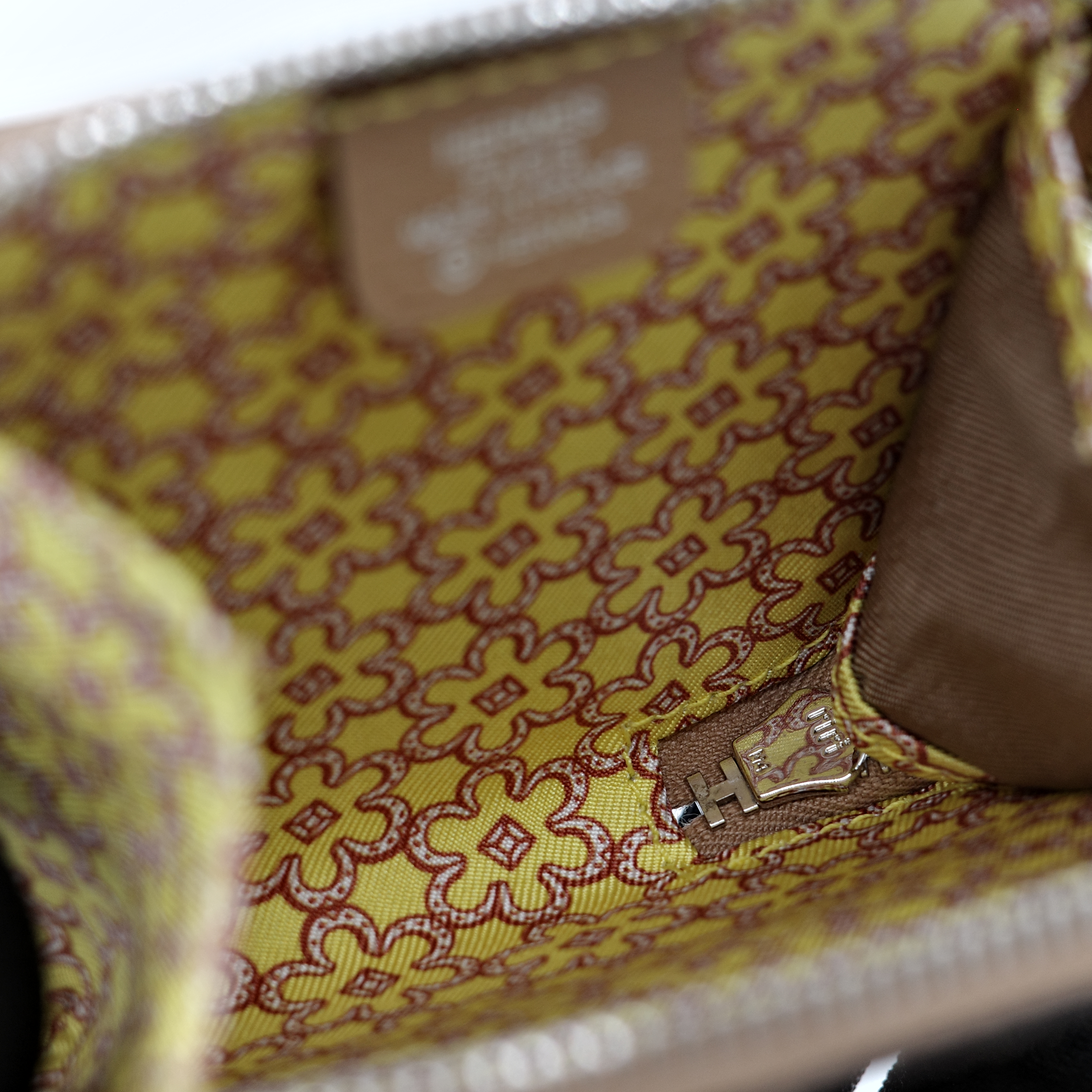 Hermès 愛馬仕 奶棕色 絲巾內裡 Epsom 零錢包-6