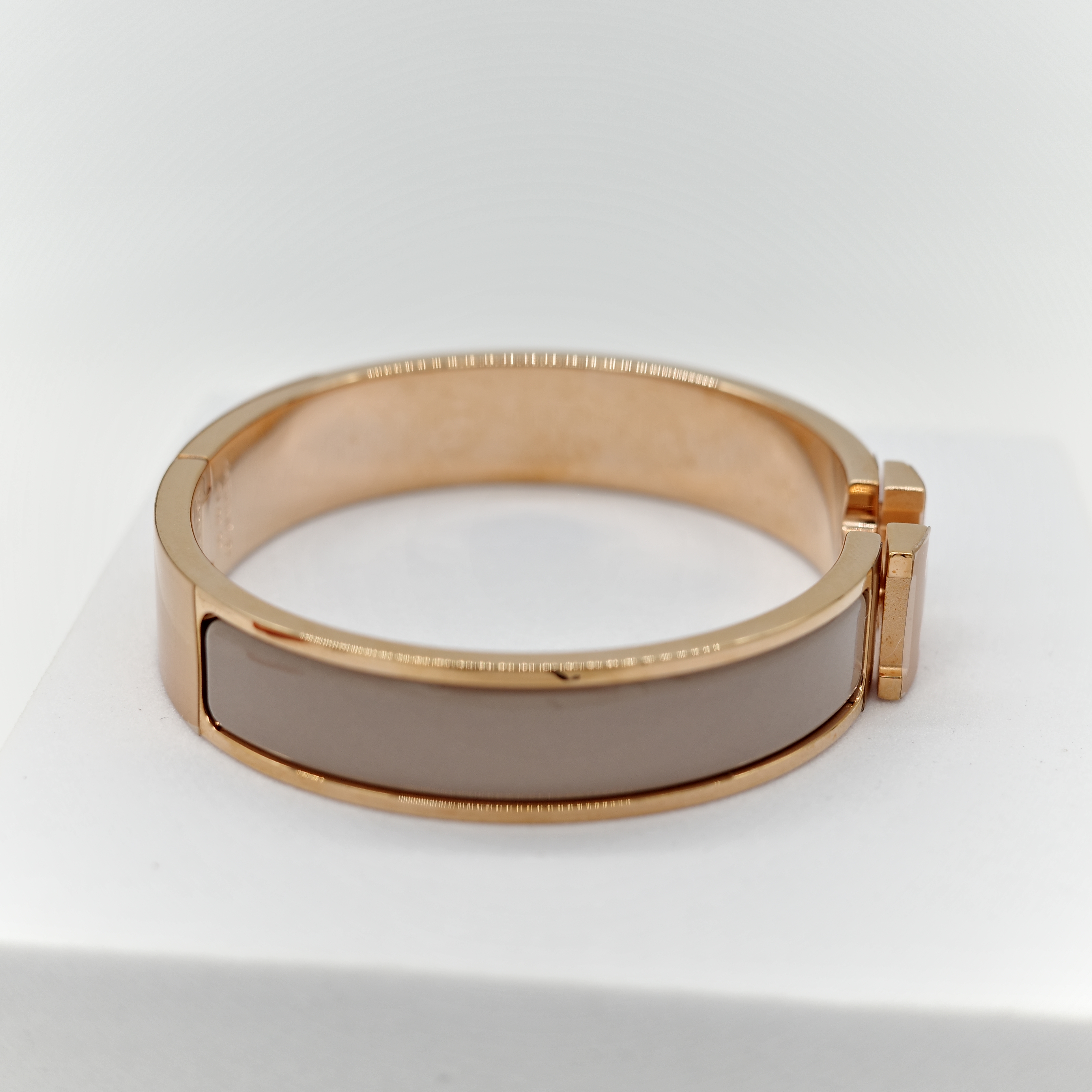 Hermès 愛馬仕 H 釦 奶茶色 金色 琺瑯 手鐲-3