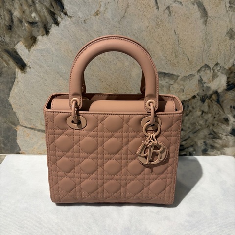 Dior 裸粉色5*5 Lady Dior