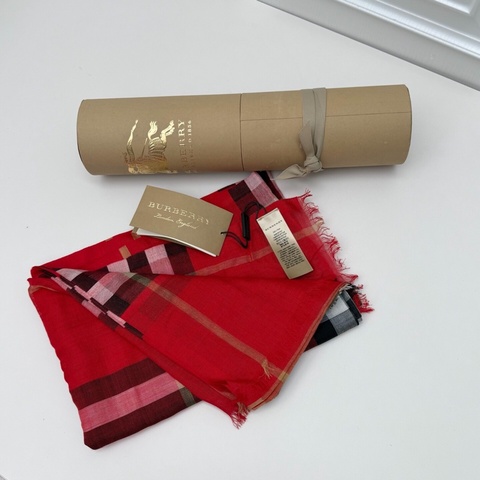 全新 Burberry 博柏利紅色經典格紋圍巾