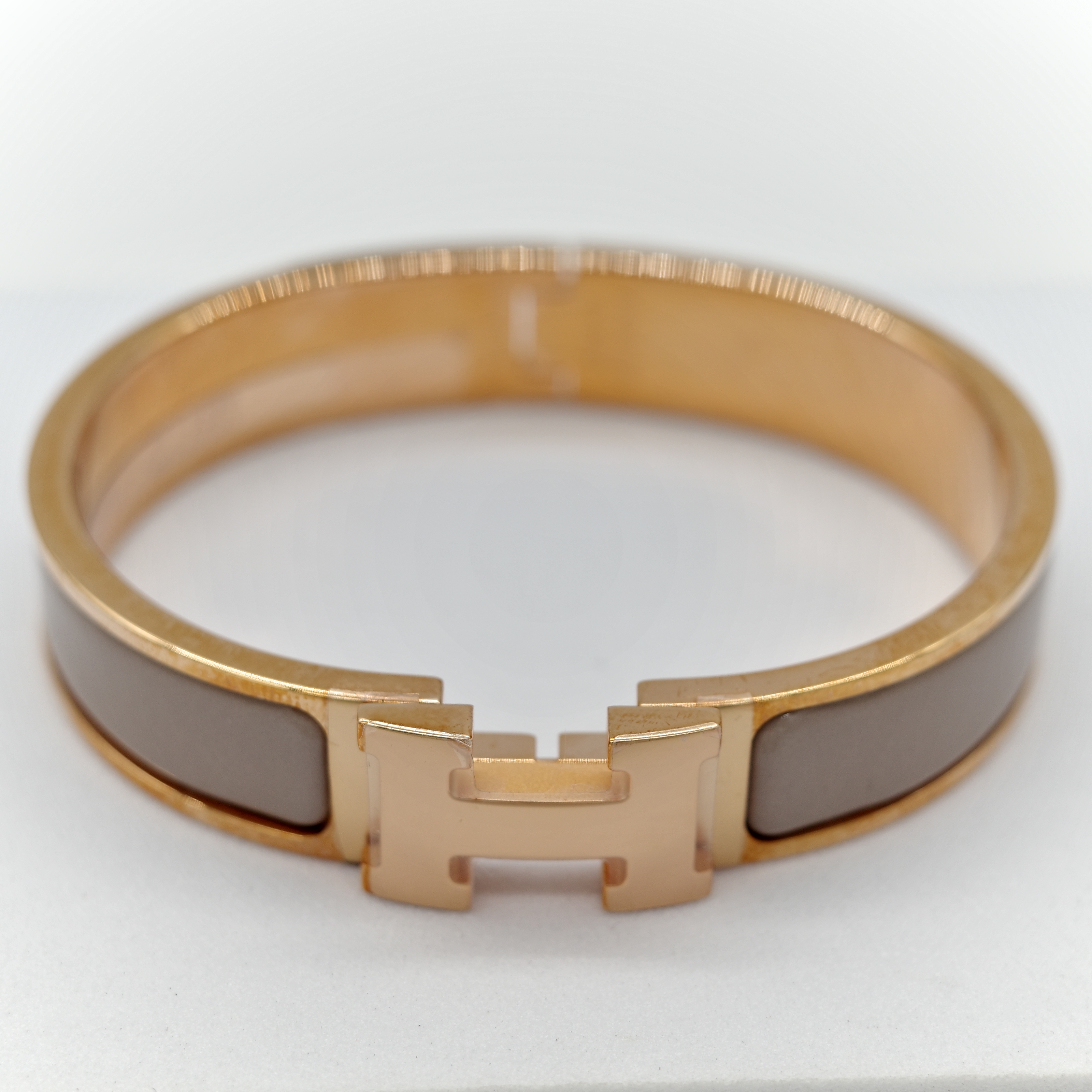 Hermès 愛馬仕 H 釦 奶茶色 琺瑯 手鐲-1
