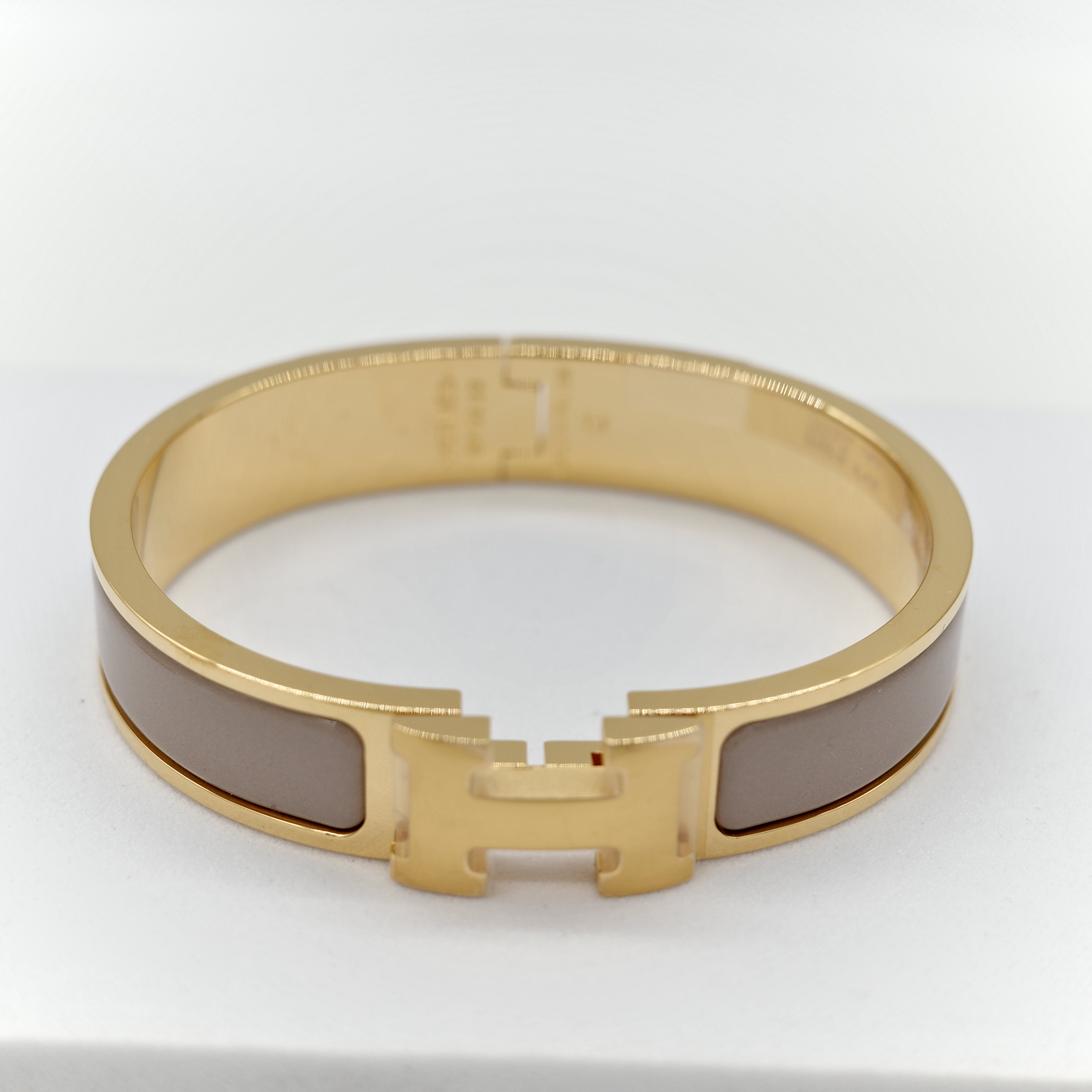 Hermès 愛馬仕 H釦 奶茶 琺瑯 手鐲-1