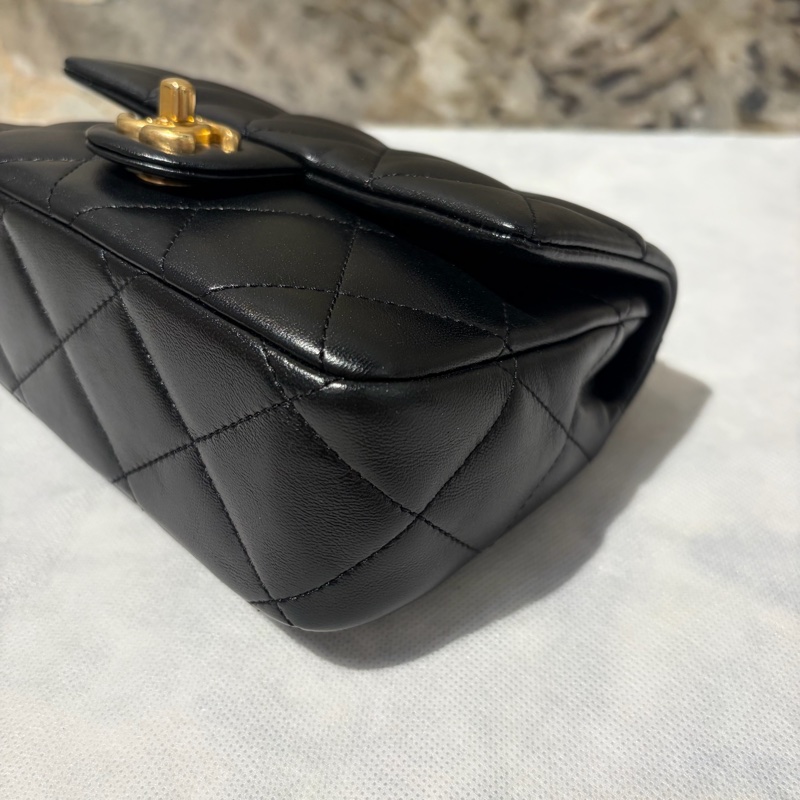 Chanel黑羊皮愛心調節方胖-6