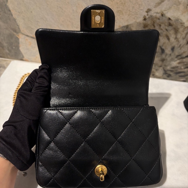 Chanel黑羊皮愛心調節方胖-9