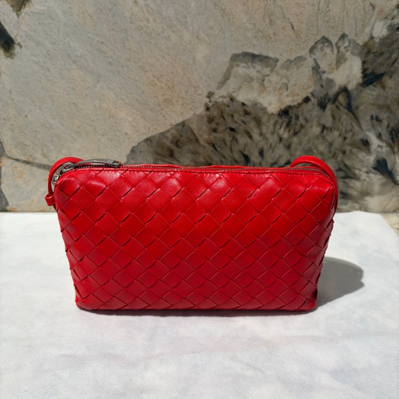 Bottega Veneta BV紅大編織拉鏈斜背-0