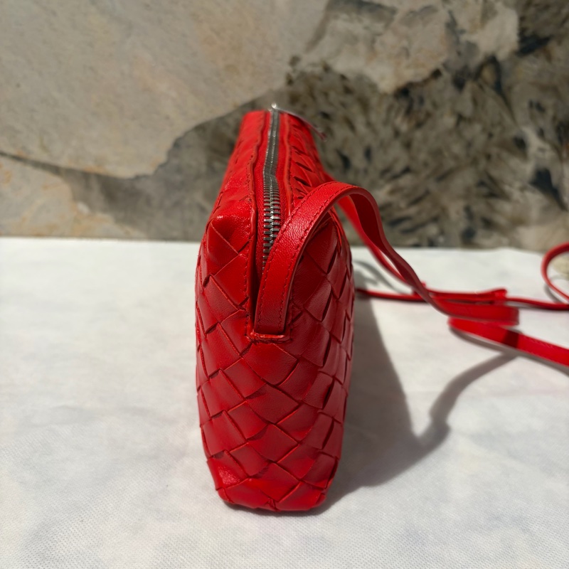 Bottega Veneta BV紅大編織拉鏈斜背-2