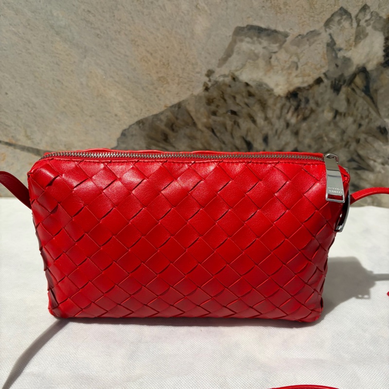 Bottega Veneta BV紅大編織拉鏈斜背-3