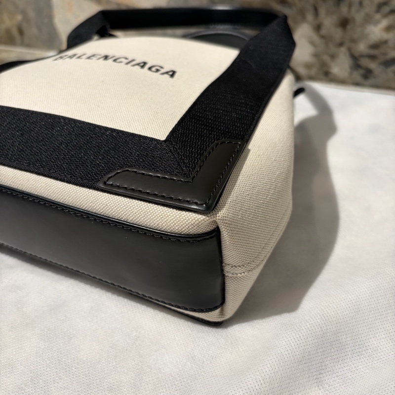 Balenciaga 黑邊白帆布托特包-6