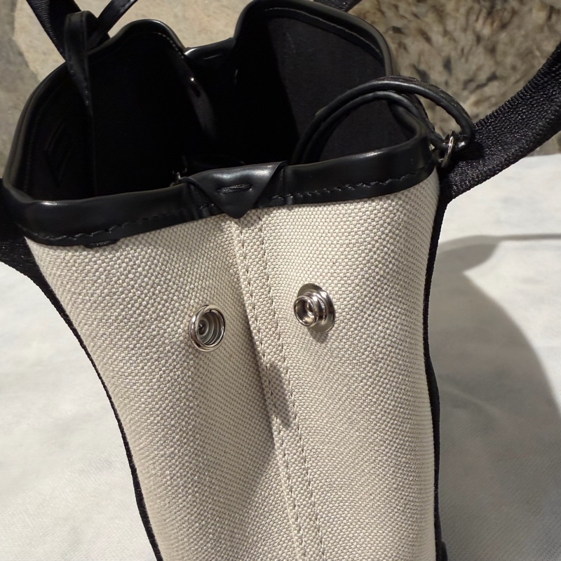 Balenciaga 黑邊白帆布托特包-10