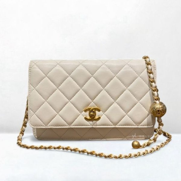 B6248-Chanel 白菱格羊皮霧金釦金球WOC/AP1450-0