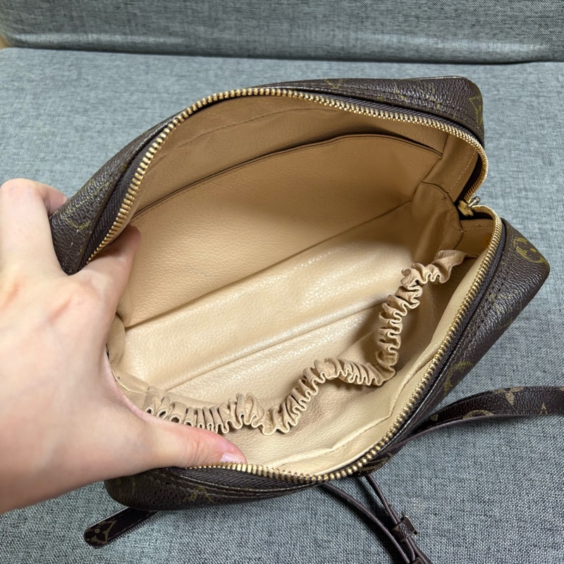 LV 老花相機包 手拿包 斜挎包 23cm-17