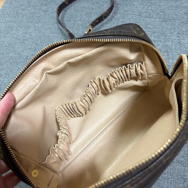 LV 老花相機包 手拿包 斜挎包 23cm-21