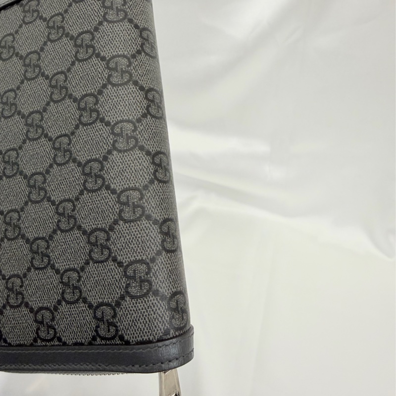 Gucci 男用灰PVC 霧銀釦12卡長夾-16