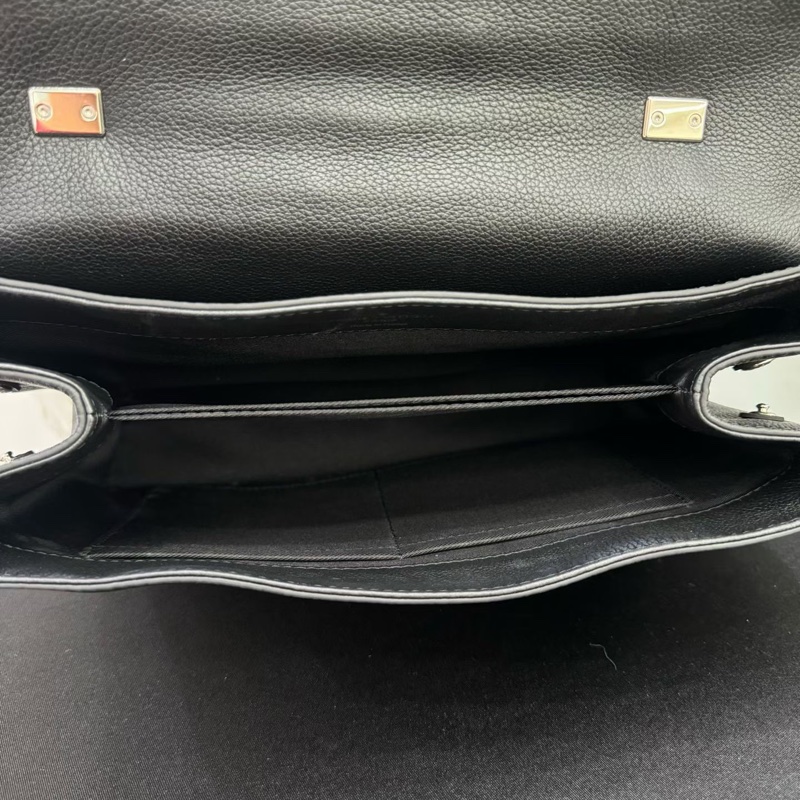 Louis Vuitton 路易威登 Lockme BB黑色牛皮鏈條單肩包 全粒面牛皮質感超絕 黑銀配色 尺寸28x10x21cm-5