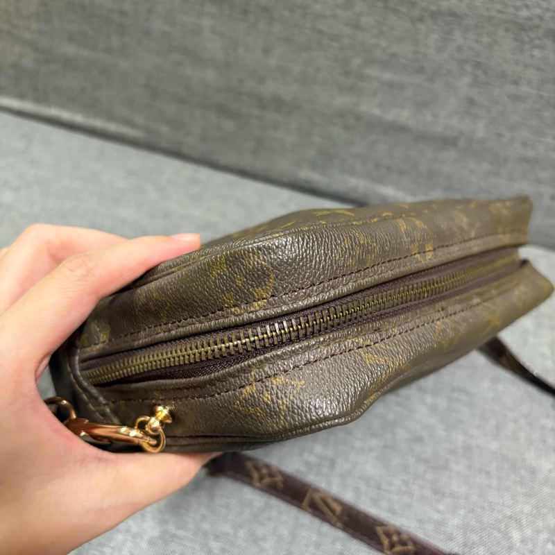 LV 老花相機包 手拿包 斜挎包 23cm-16